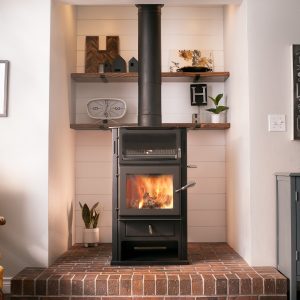 Applewood cookstove centered